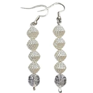 💥4 for $20💥 White Beaded Dangle Earrings Elegant